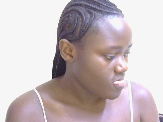 Riccara live cam on BongaCams