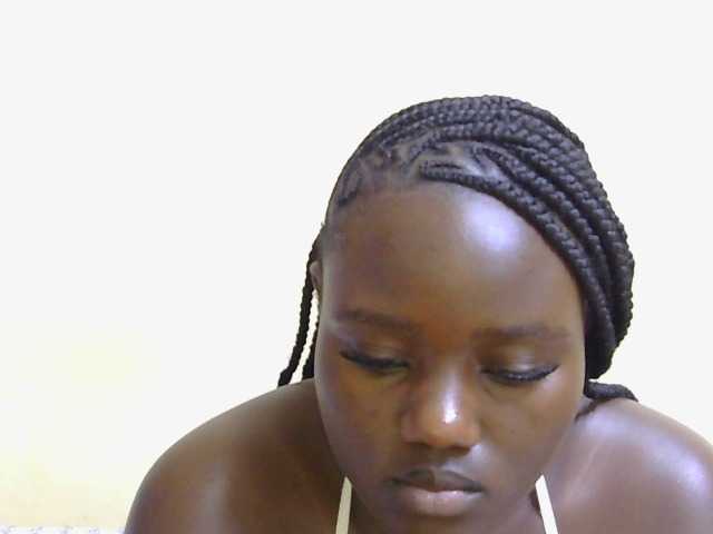 Riccara live cam on BongaCams