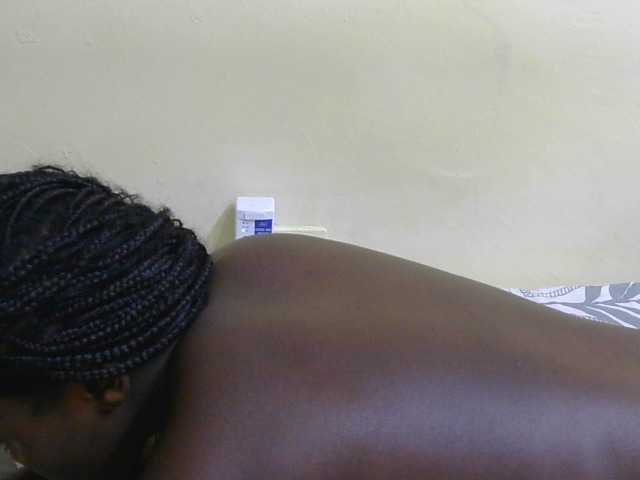 Riccara live cam on BongaCams