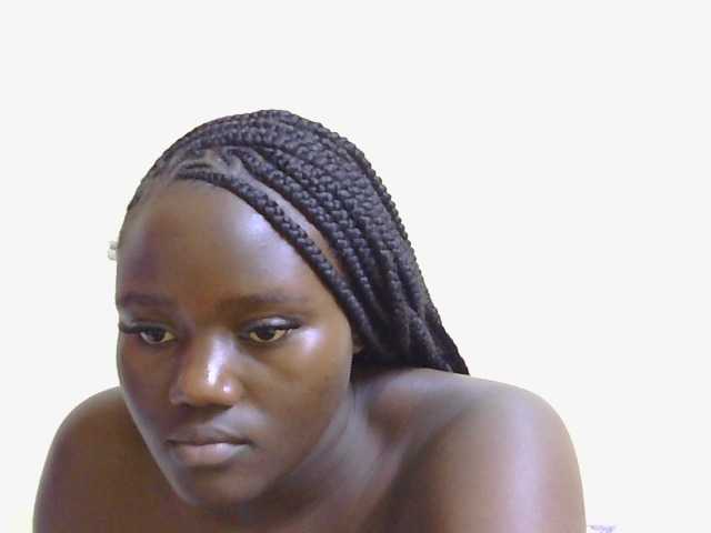 Riccara — live female cam