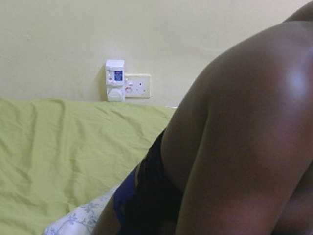 Riccara live cam on BongaCams