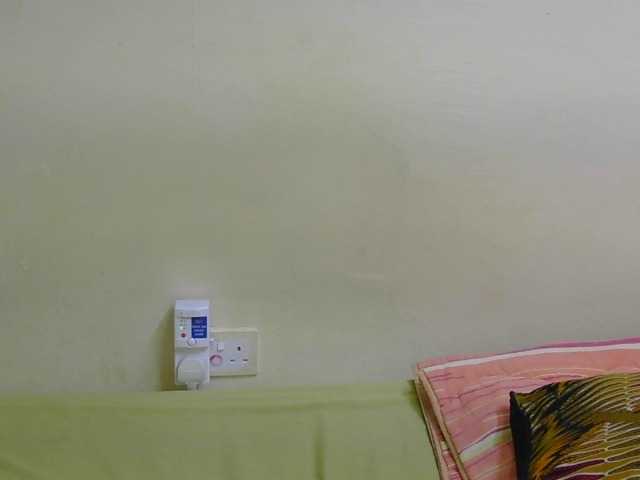 Riccara live cam on BongaCams
