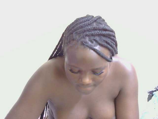 Riccara live cam on BongaCams