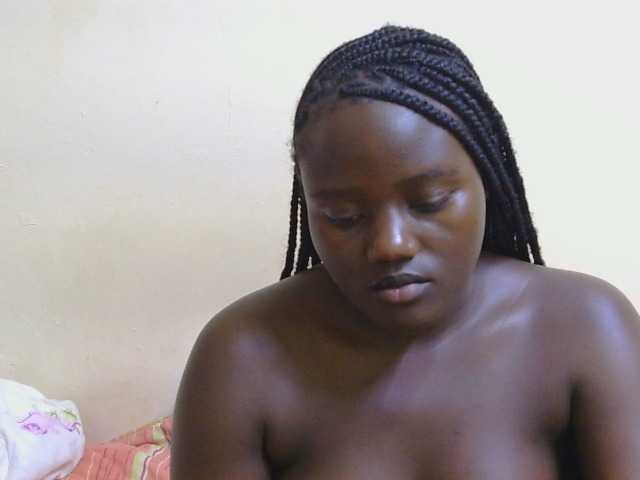 Riccara live cam on BongaCams