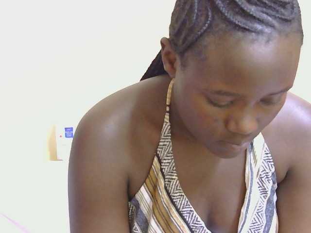 Riccara live cam on BongaCams