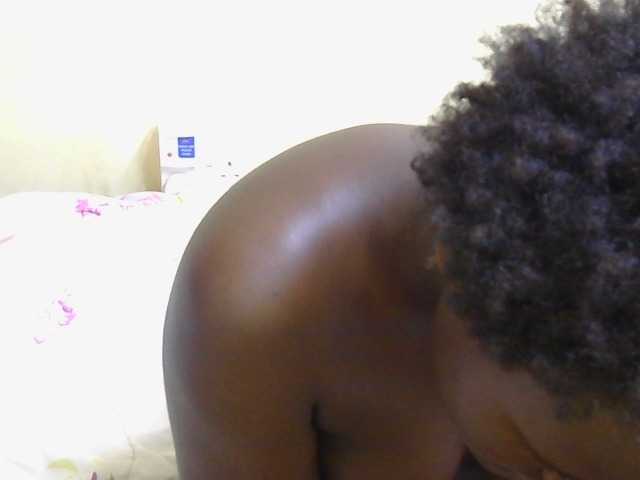 Riccara live cam on BongaCams