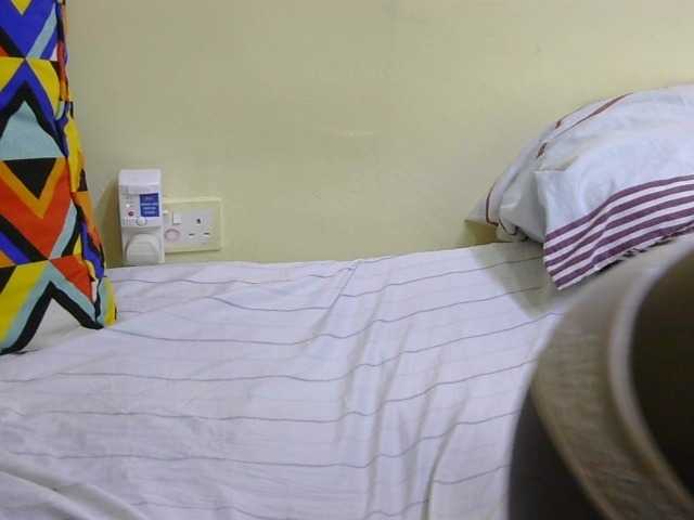 Riccara live cam on BongaCams