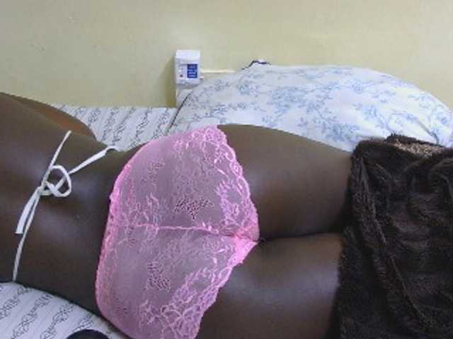 Riccara live cam on BongaCams