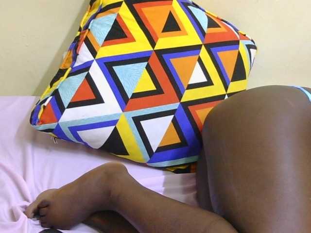 Riccara live cam on BongaCams