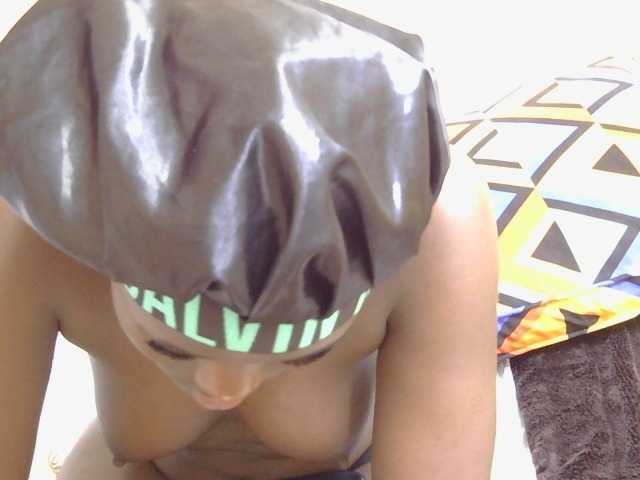 Riccara live webcam show