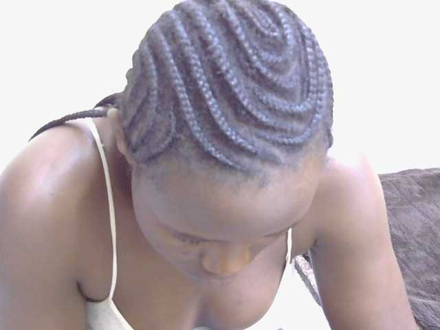 Riccara live cam on BongaCams
