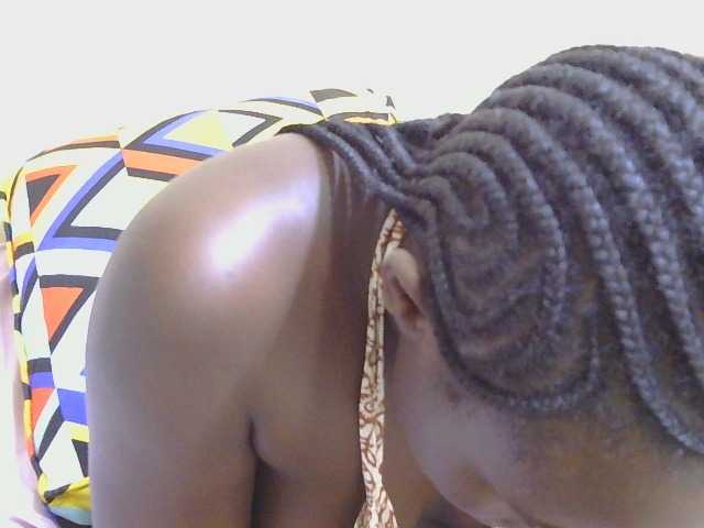 Riccara live cam on BongaCams