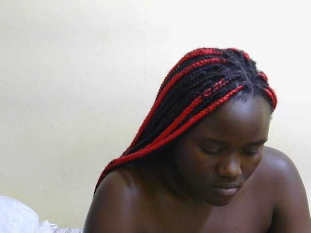 Riccara live cam on BongaCams