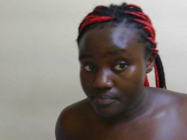Riccara live cam on BongaCams
