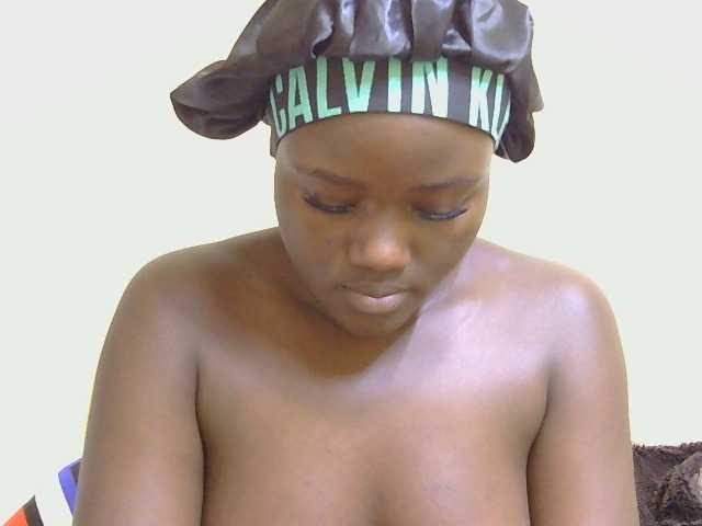 Riccara live webcam show
