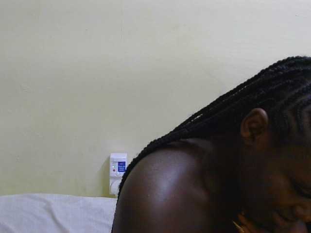 Riccara live cam on BongaCams