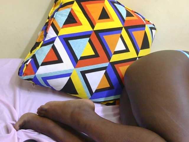 Riccara live cam on BongaCams