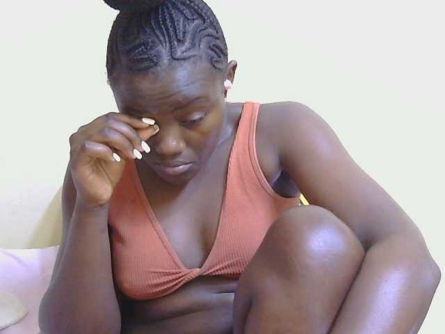 Riccara live cam on BongaCams