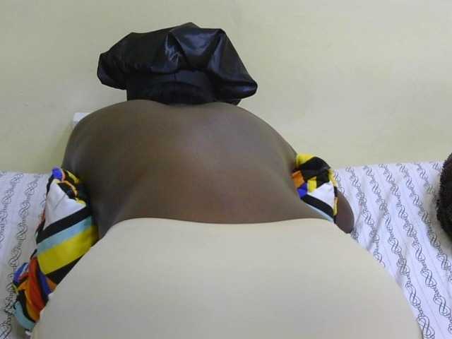 Riccara live cam on BongaCams