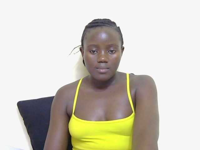 Riccara Live Cam on BongaCams