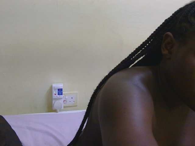 Riccara live cam on BongaCams