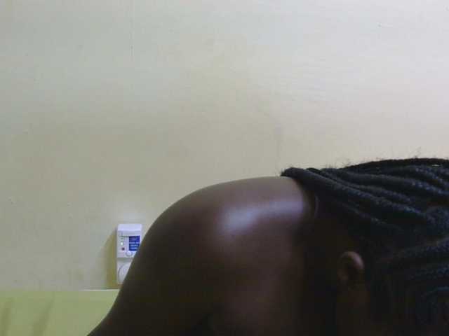 Riccara live cam on BongaCams