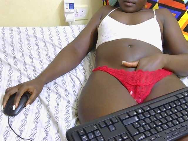 Riccara live cam on BongaCams
