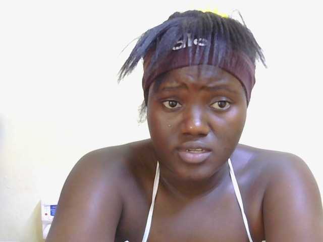 Riccara live cam on BongaCams