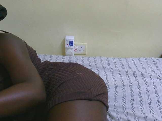 Riccara live cam on BongaCams