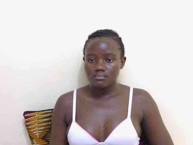 Riccara Live Webcam on BongaCams