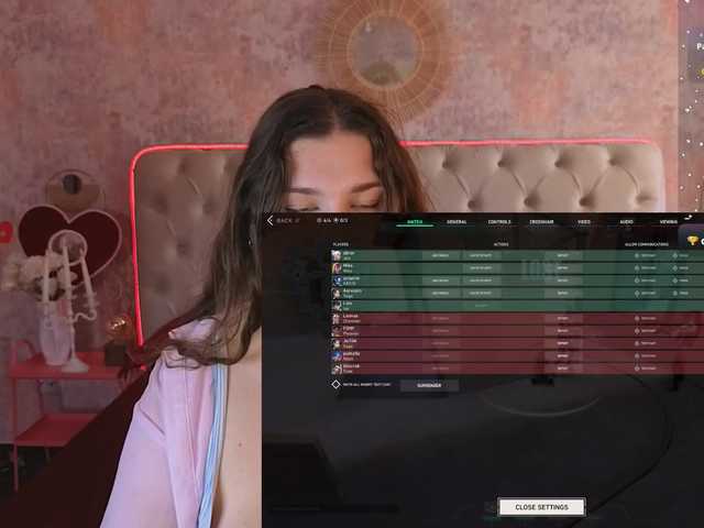 LizzySkyy live cam on BongaCams