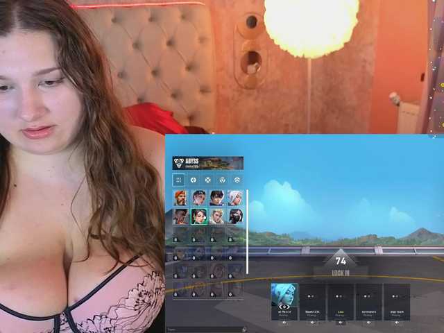 LizzySkyy live cam on BongaCams
