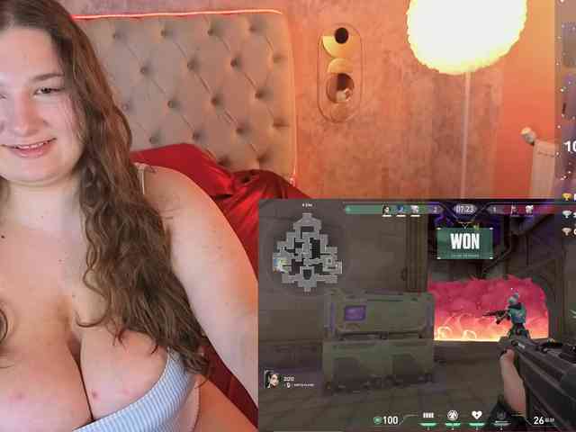 LizzySkyy webcam