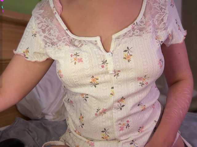 cuteeemily live cam on BongaCams
