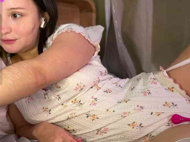 cuteeemily webcam