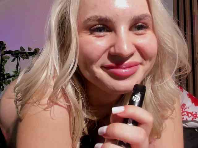 Модель: baeonlive