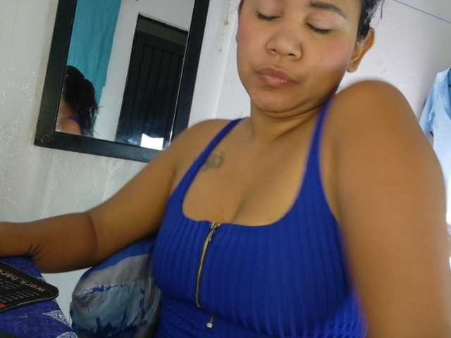 hairygirl83 live webcam show