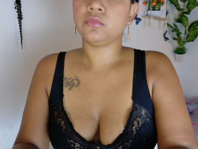 hairygirl83 live cam on BongaCams