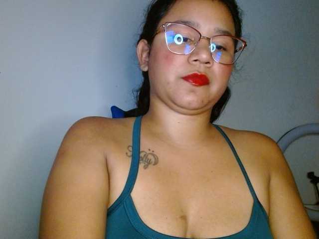 hairygirl83 live cam on BongaCams