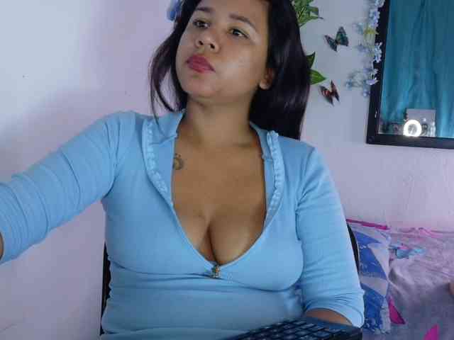 hairygirl83 webcam