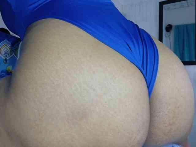 hairygirl83 webcam