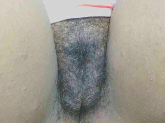 hairygirl83 webcam