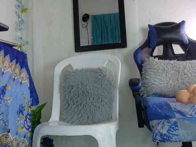 hairygirl83 webcam