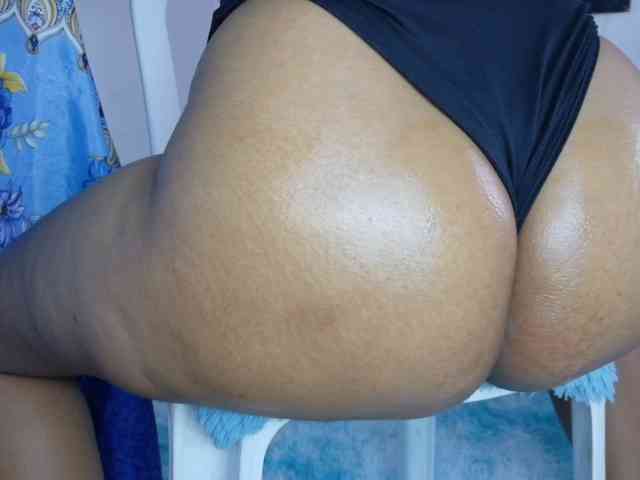 hairygirl83 webcam