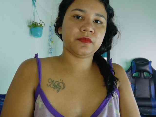 hairygirl83 webcam