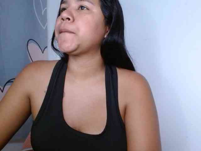 hairygirl83 webcam