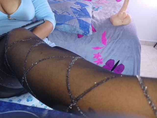 hairygirl83 webcam
