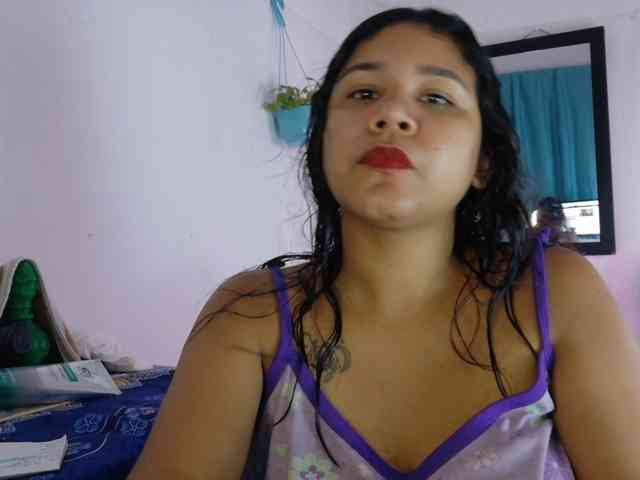 hairygirl83 webcam