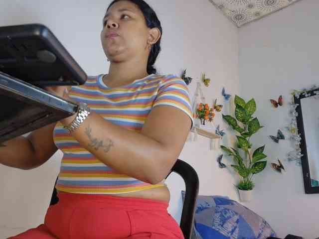 hairygirl83 hairygirl83