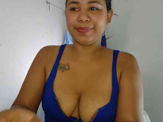 hairygirl83 webcam
